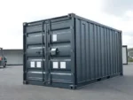 Contenedor de 15 pies con instalacion electrica rejillas de ventilacion y bloqueo de llave